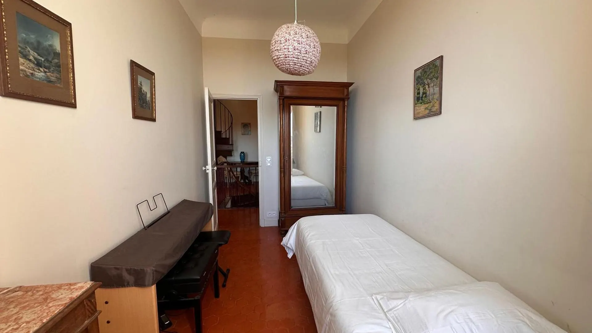 마르세유 Bastide Provencale Avec Piscine 빌라